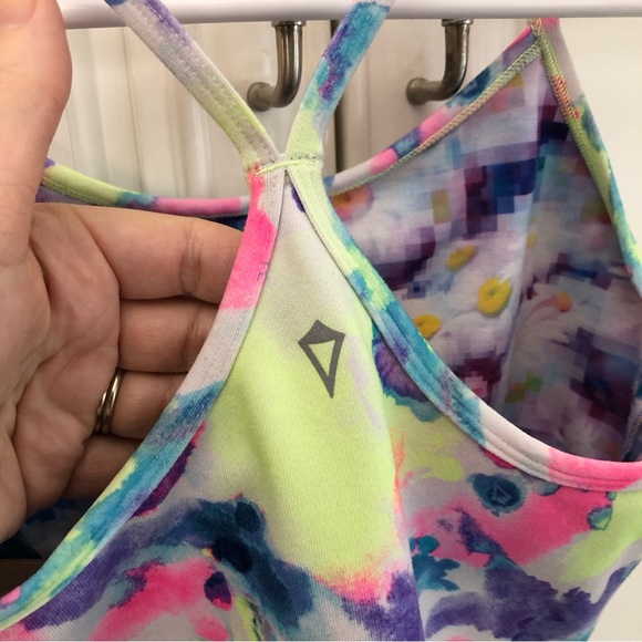 Ivivva by Lululemon Tumblin Y tank top - Picture 4 of 9